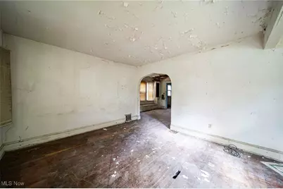 10525 Gooding Avenue, Loveland, OH 44108 - Photo 7