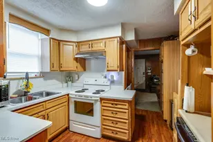 3211 11th St SW, Canton, OH 44710 - Photo 9