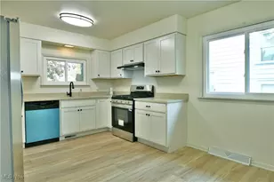 1524 Vernon Ave NW, Warren, OH 44483 - Photo 13