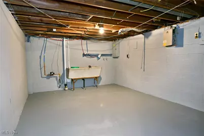 1524 Vernon Avenue NW, Warren, OH 44483 - Photo 33