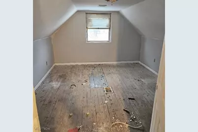 25650 Richards Avenue, Euclid, OH 44132 - Photo 9