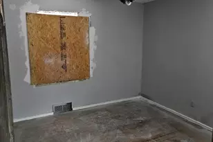 25650 Richards Ave, Euclid, OH 44132 - Photo 5