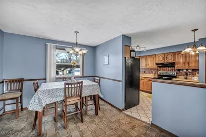 36001 Freed Court, Eastlake, OH 44095 - Photo 7