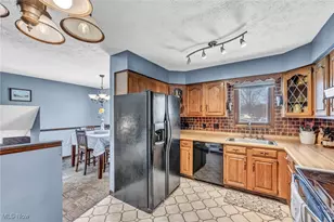 36001 Freed Ct, Eastlake, OH 44095 - Photo 11