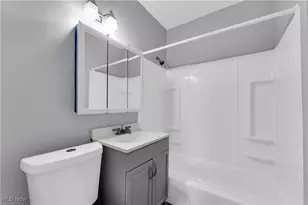 18802 Cherokee Ave, Loveland, OH 44119 - Photo 19