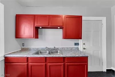 18802 Cherokee Avenue #2/UP, Loveland, OH 44119 - Photo 11