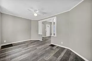 3147 W 92nd St, Loveland, OH 44102 - Photo 9