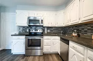 21 Cherry Hills Dr, Belpre, OH 45714 - Photo 7