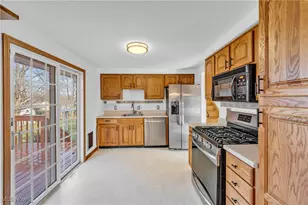 9370 Monticello Dr, Twinsburg, OH 44087 - Photo 13