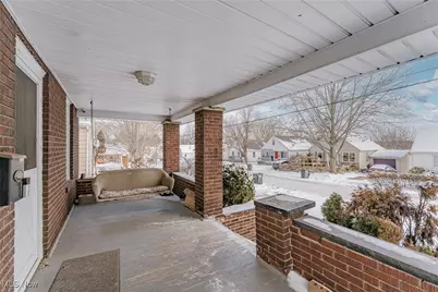 2015 Gross Avenue NE, Canton, OH 44714 - Photo 3