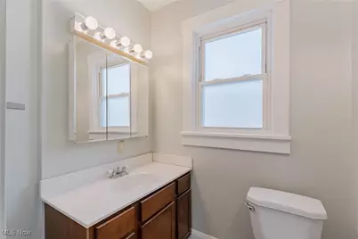 2015 Gross Avenue NE, Canton, OH 44714 - Photo 13