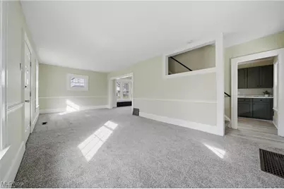 437 Erie Street, Barberton, OH 44203 - Photo 15
