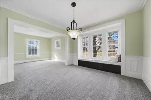 437 Erie St, Barberton, OH 44203 - Photo 13