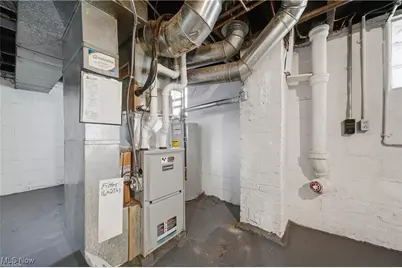 437 Erie Street, Barberton, OH 44203 - Photo 37