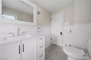 437 Erie St, Barberton, OH 44203 - Photo 21