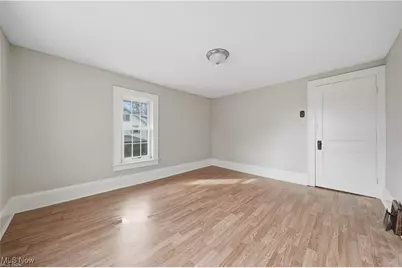 437 Erie Street, Barberton, OH 44203 - Photo 27