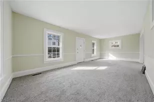 437 Erie St, Barberton, OH 44203 - Photo 17