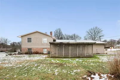 3249 Linden Street NW, Uniontown, OH 44685 - Photo 7