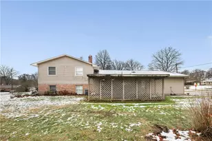 3249 Linden St NW, Uniontown, OH 44685 - Photo 7