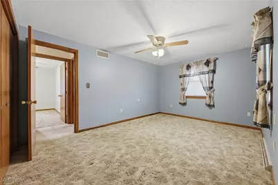 3249 Linden Street NW, Uniontown, OH 44685 - Photo 39