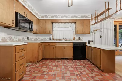 3249 Linden Street NW, Uniontown, OH 44685 - Photo 19