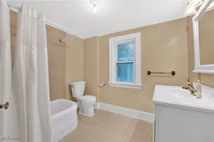 361 Mission Dr, Akron, OH 44301 - Photo 19