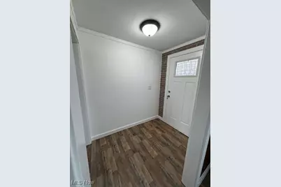 2328 26th Street NE, Canton, OH 44705 - Photo 3