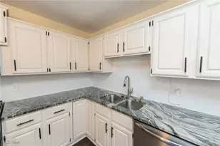 340 Boston Ave, Elyria, OH 44035 - Photo 15