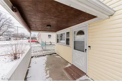 340 Boston Avenue, Elyria, OH 44035 - Photo 3