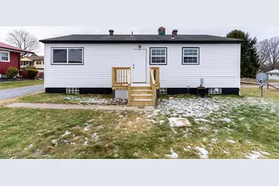 111 Bassett Lane, Youngstown, OH 44505 - Photo 9
