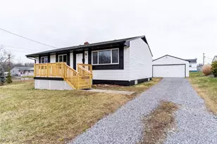 111 Bassett Ln, Youngstown, OH 44505 - Photo 3