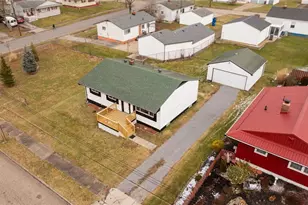 111 Bassett Ln, Youngstown, OH 44505 - Photo 27