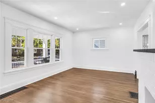 14404 Bayes Ave, Oakwood, OH 44107 - Photo 5