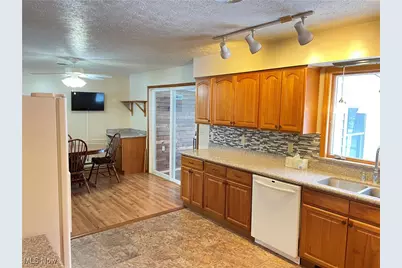1381 Robb Road, Conneaut, OH 44030 - Photo 15