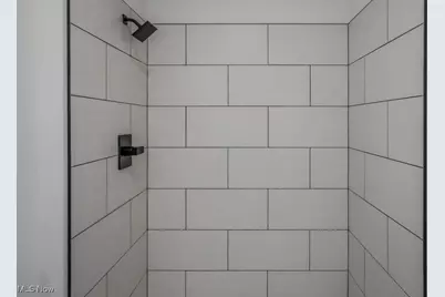 13025 Sunset Circle NW, Uniontown, OH 44685 - Photo 17