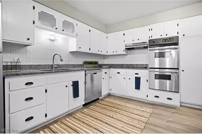 3333 Warrensville Center Road #214, Huber Heights, OH 44122 - Photo 9