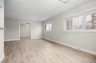 3333 Warrensville Center Rd, Huber Heights, OH 44122 - Photo 7