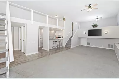 2043 Random Road #9, Loveland, OH 44106 - Photo 5