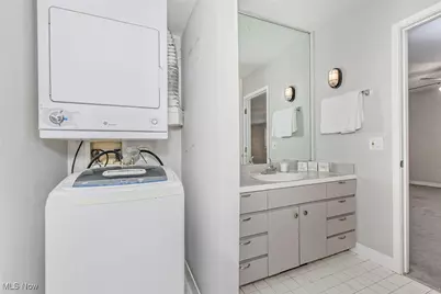 2043 Random Road #9, Loveland, OH 44106 - Photo 17