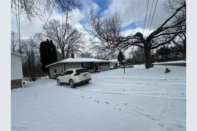 603 Liberty Road, Youngstown, OH 44505 - Photo 3