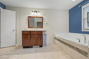 674 Upper Merriman Dr, Akron, OH 44303 - Photo 35