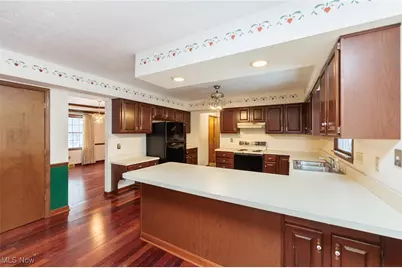 1817 Rusnak Trail, Grandview Heights, OH 44147 - Photo 15