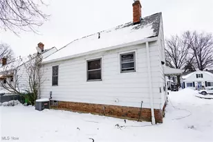 29933 Enid Rd, Wickliffe, OH 44092 - Photo 3