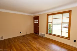 29933 Enid Rd, Wickliffe, OH 44092 - Photo 3