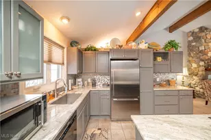 6942 Woodwalk Dr, Brecksville, OH 44141 - Photo 17