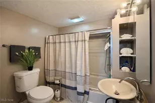 15220 Lucknow Ave, Loveland, OH 44110 - Photo 23