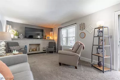 946 Bellflower Avenue SW, Canton, OH 44710 - Photo 11