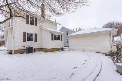 946 Bellflower Avenue SW, Canton, OH 44710 - Photo 5