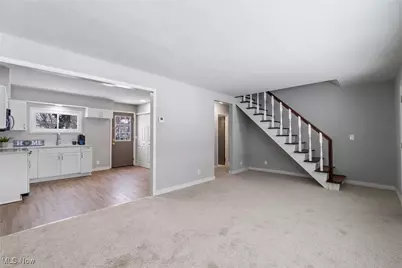 1121 41st Street NW, Canton, OH 44709 - Photo 9