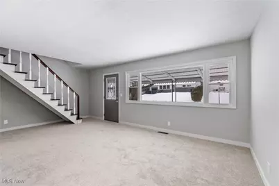1121 41st Street NW, Canton, OH 44709 - Photo 7